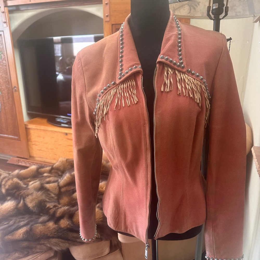Double D Jacket ! Good condition . Rose color!